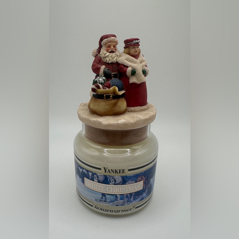 Yankee Candle WHITE CHRISTMAS 3.7oz Jar Retired Black Band Never New w/ Topper